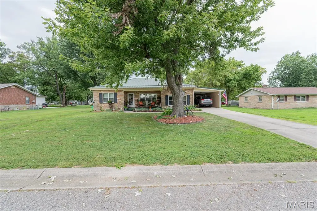 608 Swanson, Belle, MO 65013 - #1