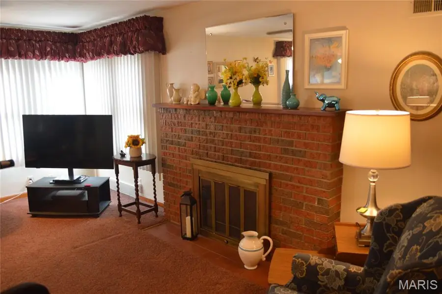 328 Sycamore Street, Collinsville, IL 62234 - #3