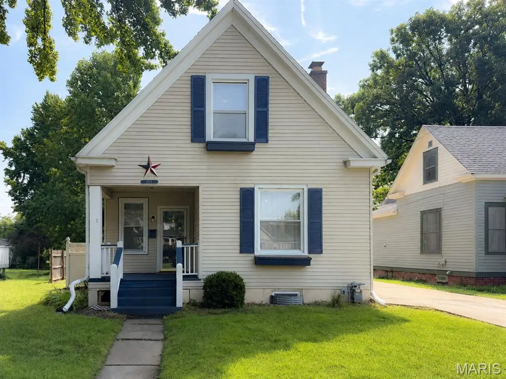 904 Troy Road, Edwardsville, IL 62025 - #1