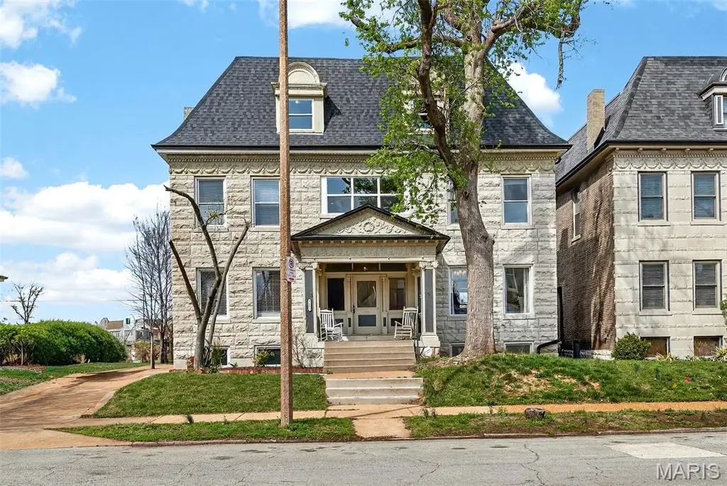 5137 Washington Place, Saint Louis, MO 63108 - #1