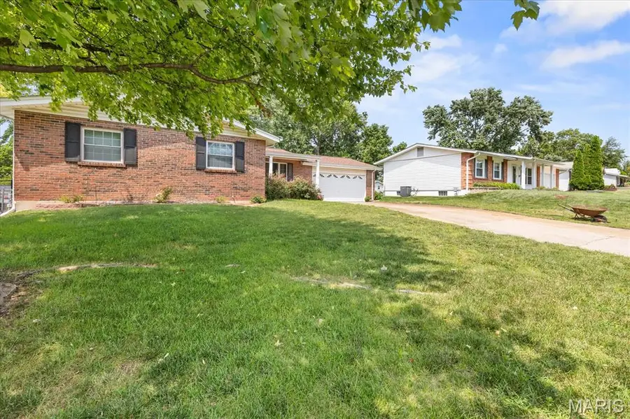 1001 Wilmington Drive, Saint Charles, MO 63301 - #2