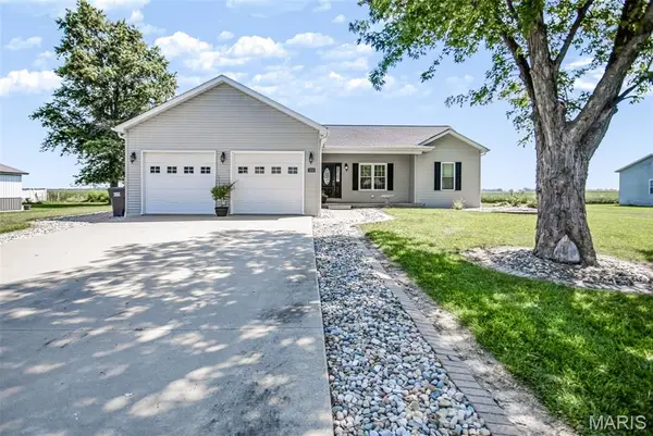 1019 Prairie Street, Shipman, IL 62685