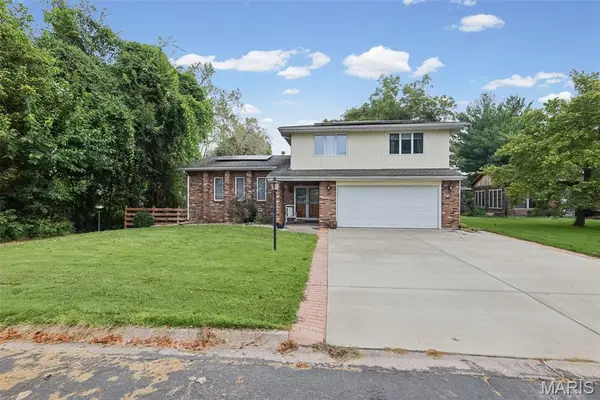 86 Eastmoor Drive, Wood River, IL 62095