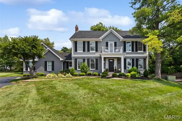 718 Cedar Field Court, Chesterfield, MO 63017