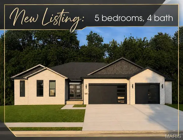 3825 N Arbor Lake Drive, Edwardsville, IL 62025