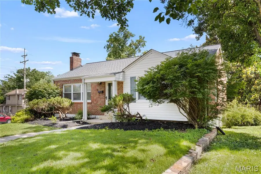 2 W Rose Avenue, Webster Groves, MO 63119 - #2