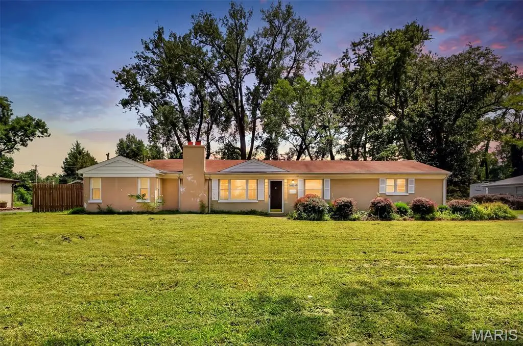8034 Packard Avenue, Berkeley, MO 63134 - #1