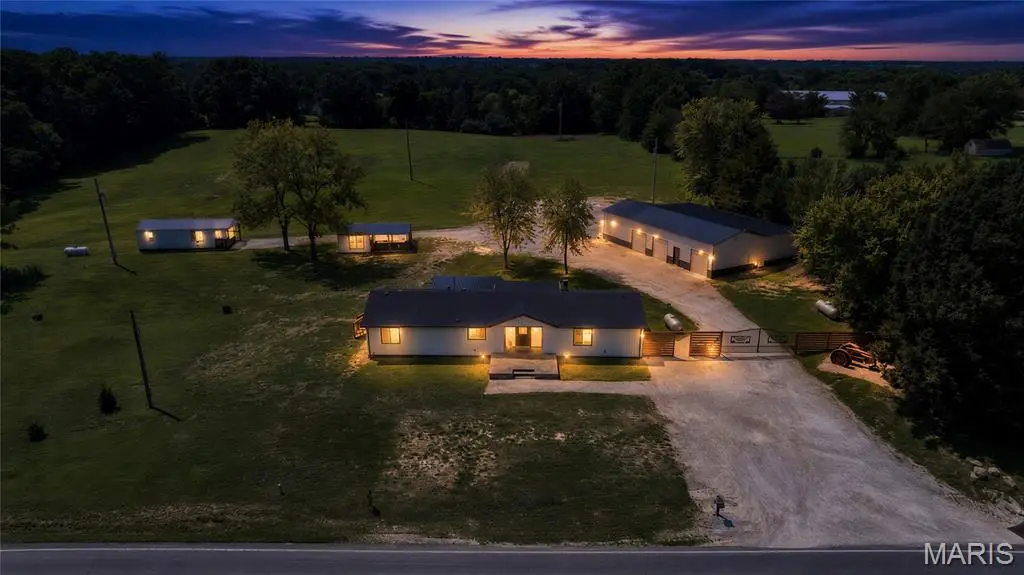 1352 State Road Ww, Fulton, MO 65251 - #1