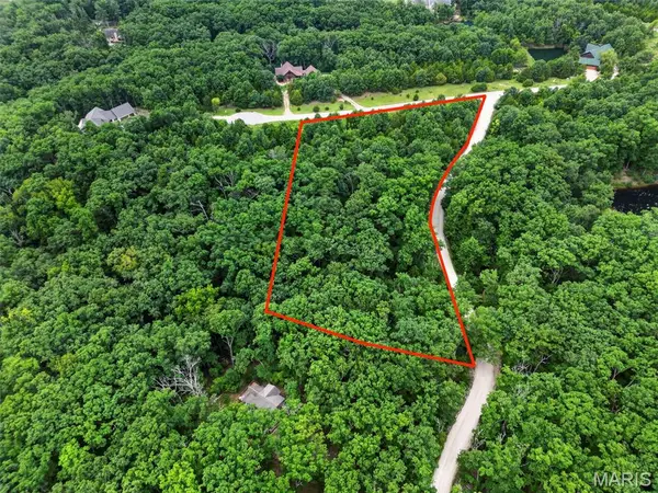2482 Alpine Summit Drive, Innsbrook, MO 63390