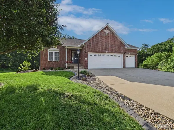 5215 Willis Avenue, Godfrey, IL 62035