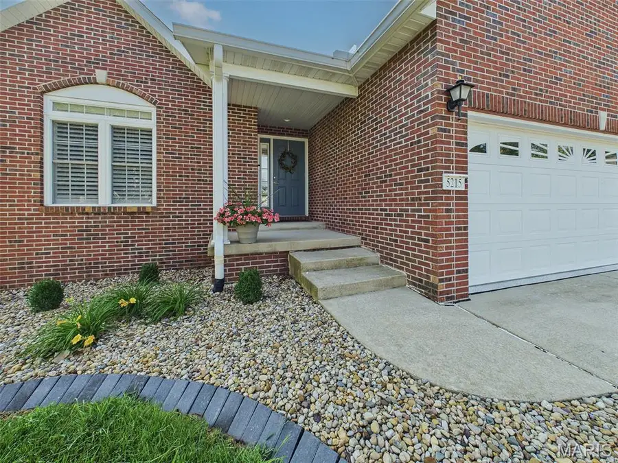 5215 Willis Avenue, Godfrey, IL 62035 - #2
