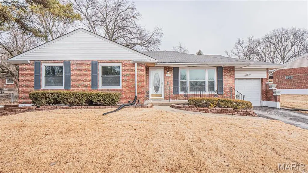 1209 Hamlet Court, Saint Louis, MO 63137 - #1
