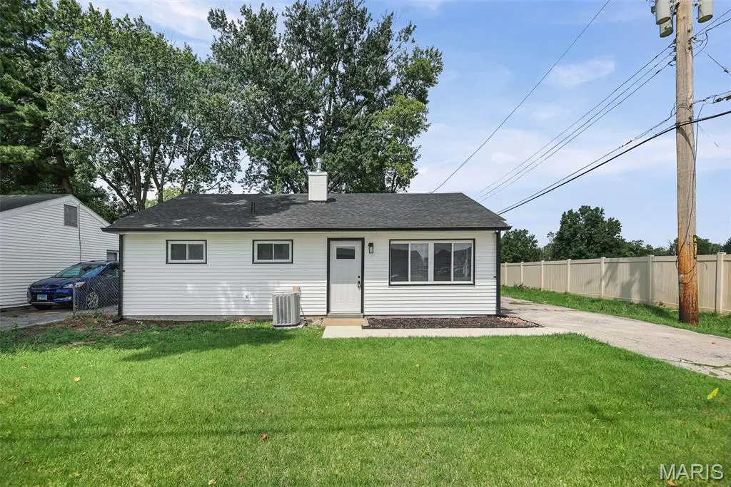 1009 Royal Heights Road, Belleville, IL 62226 - #1