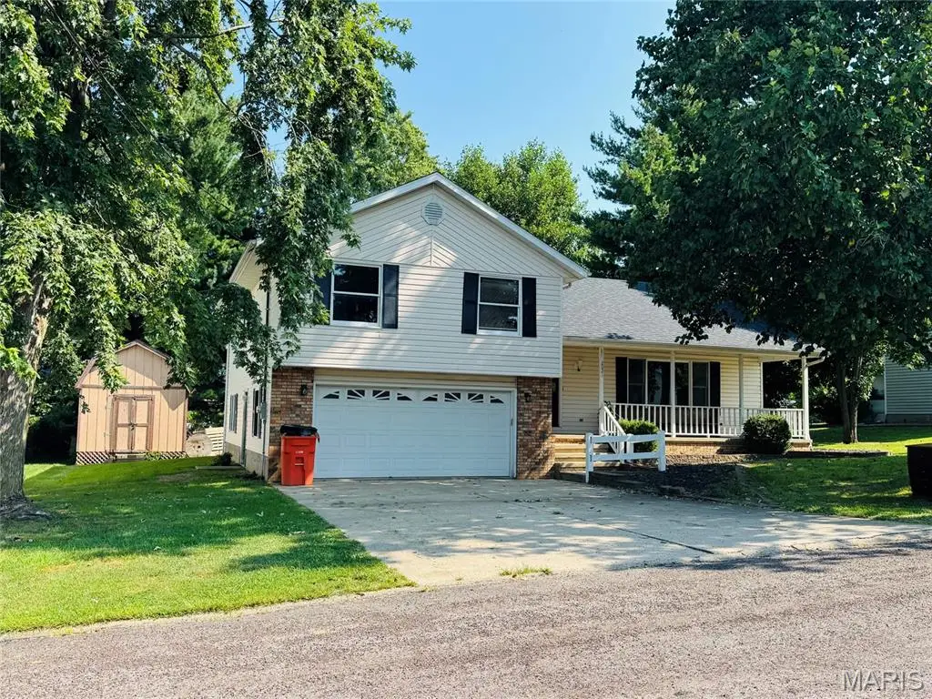 2021 BRIAN St, Vandalia, IL 62471 - #1