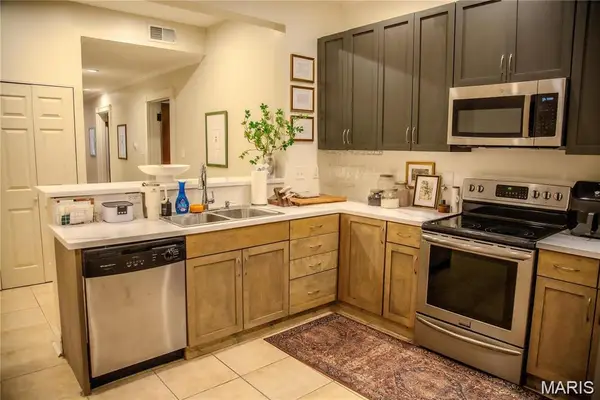 4401 Mcpherson Avenue #1W, St Louis, MO 63108