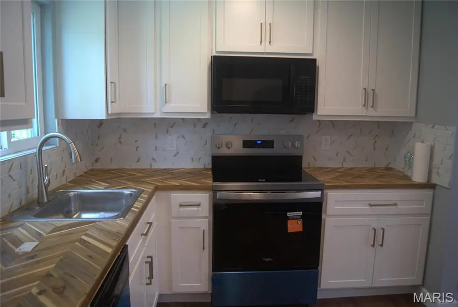 6330 Washington Avenue, Saint Louis, MO 63134 - #3