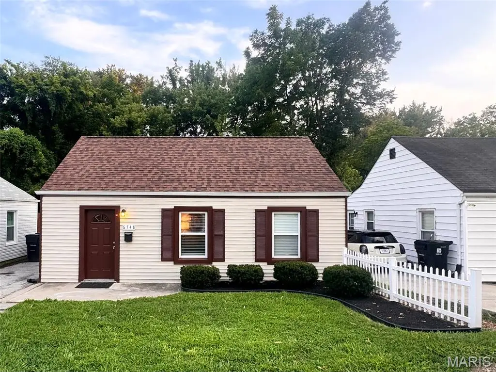 6748 Vernon Avenue, University City, MO 63130 - #1
