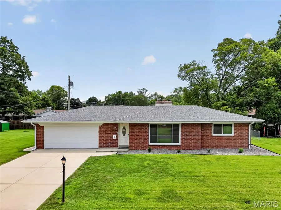 34 Chadwick Drive, Belleville, IL 62223 - #2