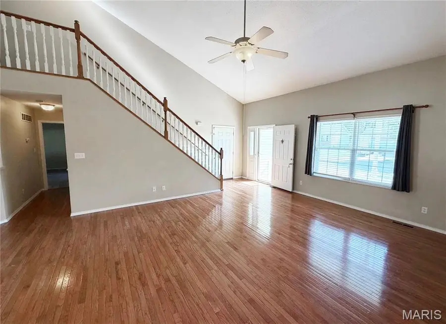 923 Victoria Lane, Ofallon, IL 62269 - #3