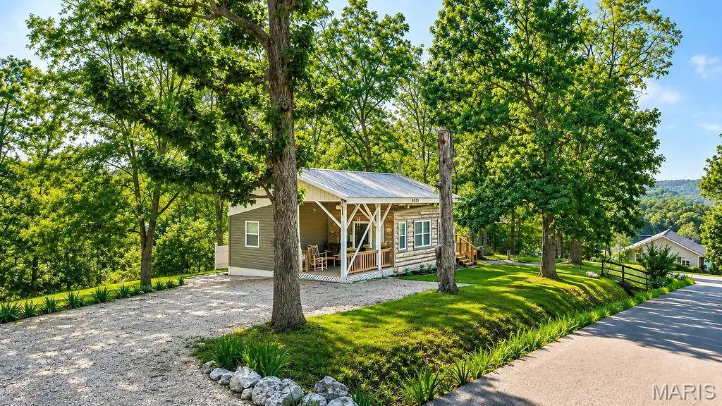 8895 Victoria Ln, French Village, MO 63036 - #1