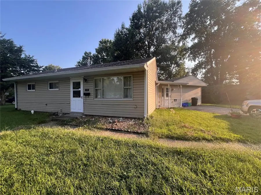 3900 N Park Drive, Belleville, IL 62226 - #3