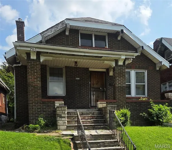 4705 Kossuth Avenue, St Louis, MO 63115