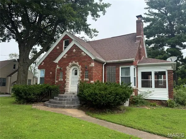 10013 Lincoln Trail, Fairview Heights, IL 62208