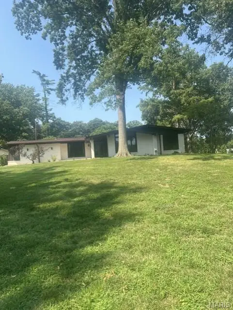 401 Andover Lane, Ballwin, MO 63011 - #3