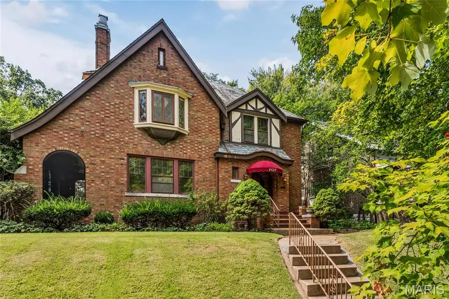 1122 Bellerive Boulevard, Saint Louis, MO 63111 - #2