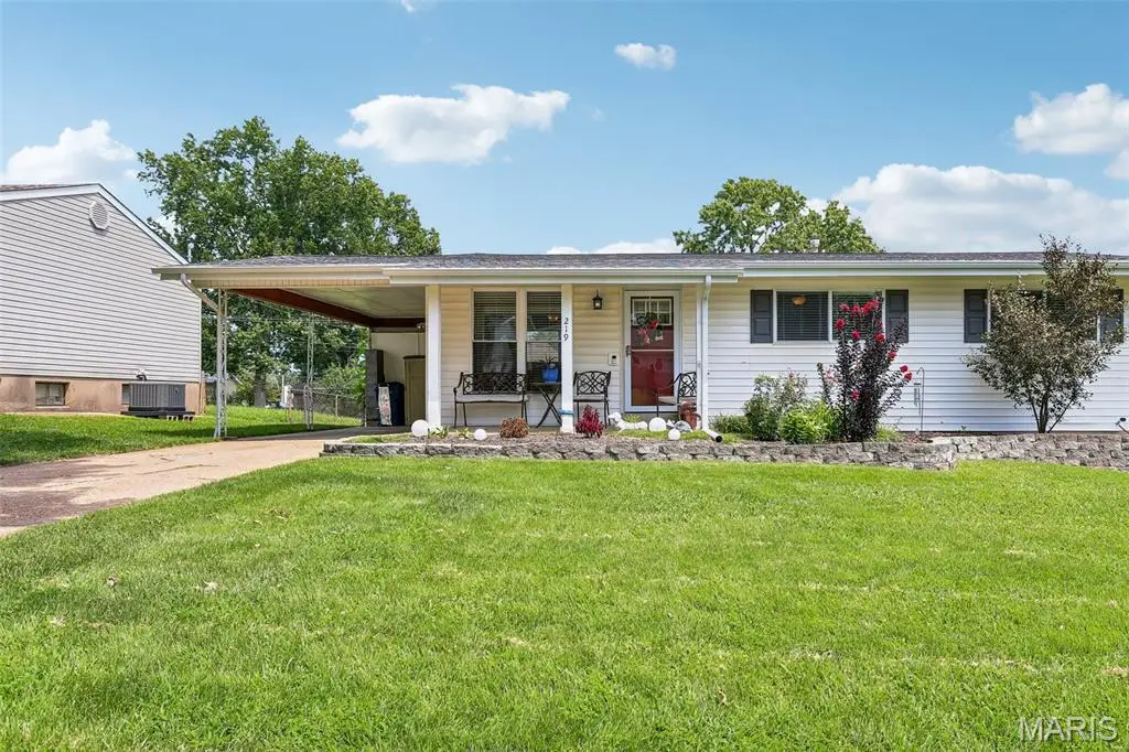 219 Arras Drive, Saint Louis, MO 63129 - #1