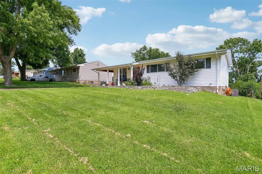 219 Arras Drive, Saint Louis, MO 63129 - #3