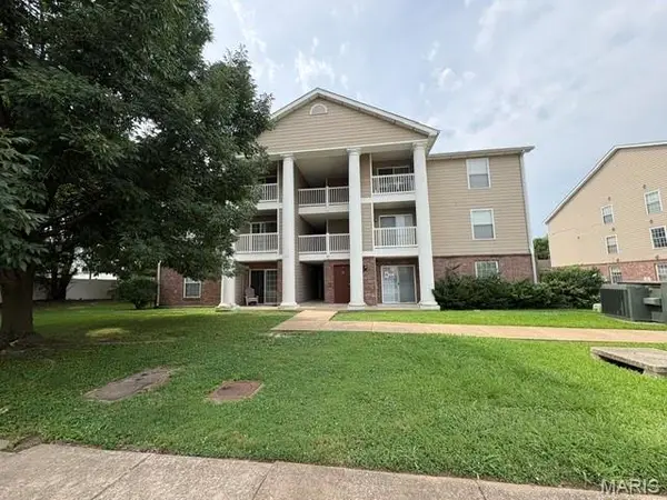 Address Withheld By Seller, Florissant, MO 63031