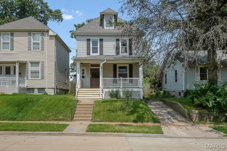 3627 Commonwealth Avenue, Saint Louis, MO 63143 - #2