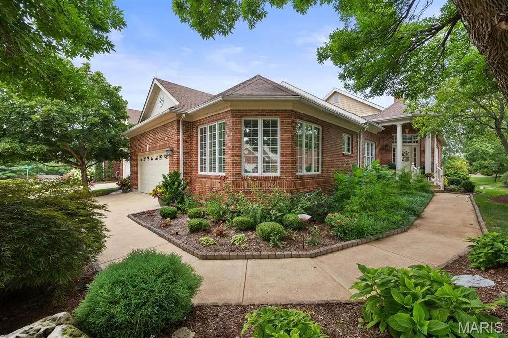 3929 Courtyard Place Drive, Sunset Hills, MO 63127 - #1