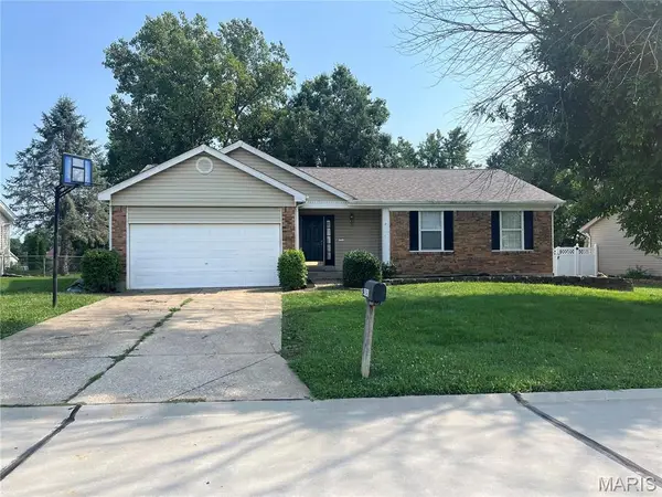 4241 Golden Wheat Drive, St Charles, MO 63304