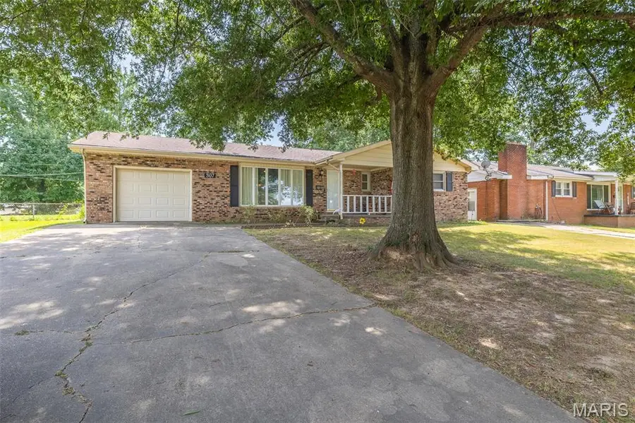 307 Boucher Street, Dexter, MO 63841 - #2