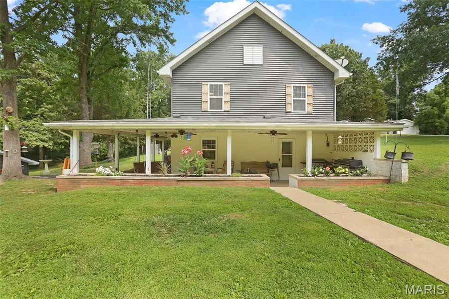 800 Spring Street, Gillespie, IL 62033 - #2