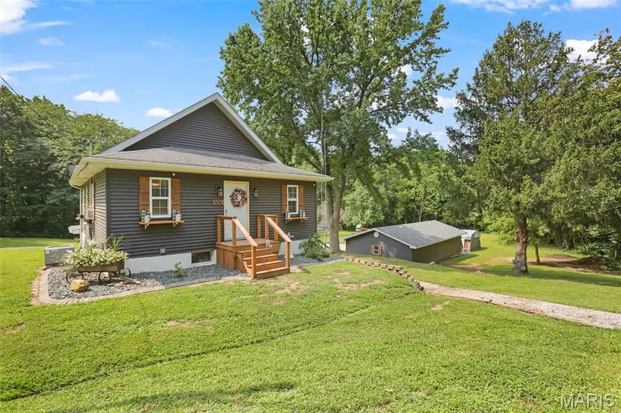 800 Spring Street, Gillespie, IL 62033 - #3