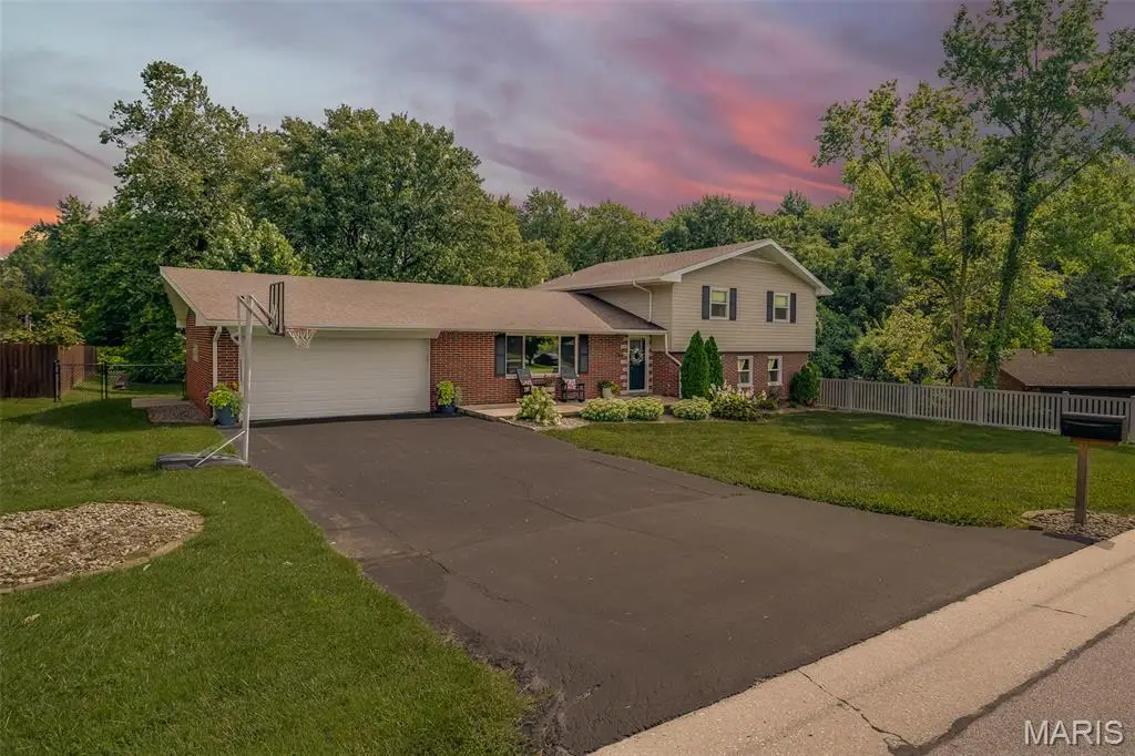 112 Saint Mary Drive, Collinsville, IL 62234 - #1