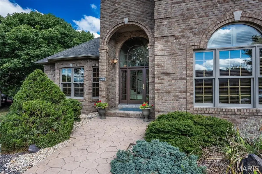 1300 White Oak Trail, Godfrey, IL 62035 - #3