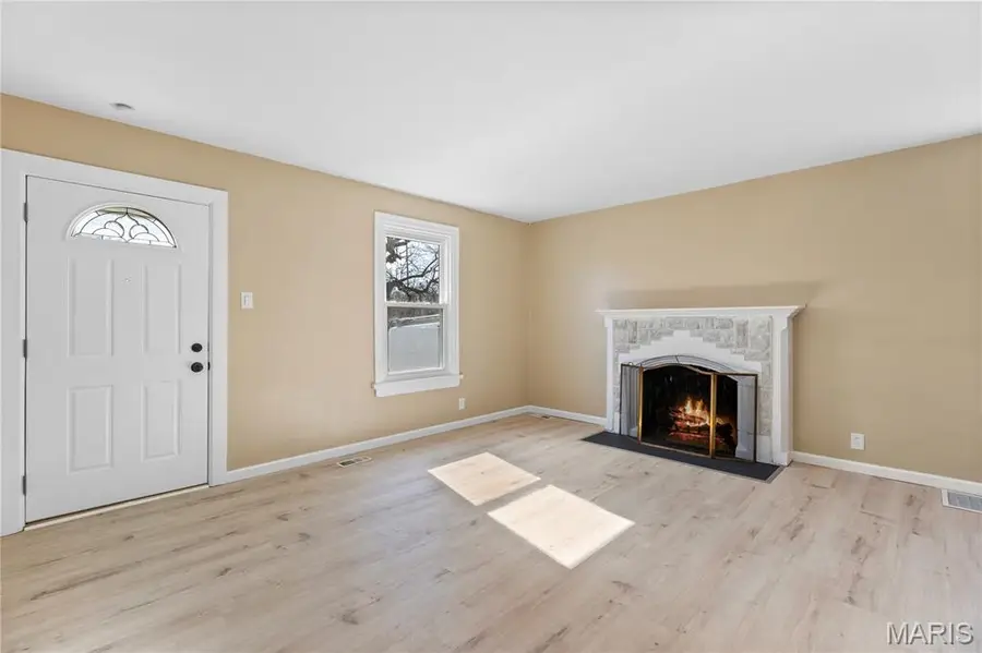 8257 Watson Road, Saint Louis, MO 63119 - #3