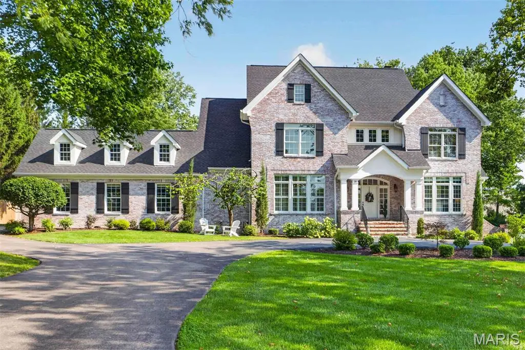24 Spoede Lane, Creve Coeur, MO 63141 - #1