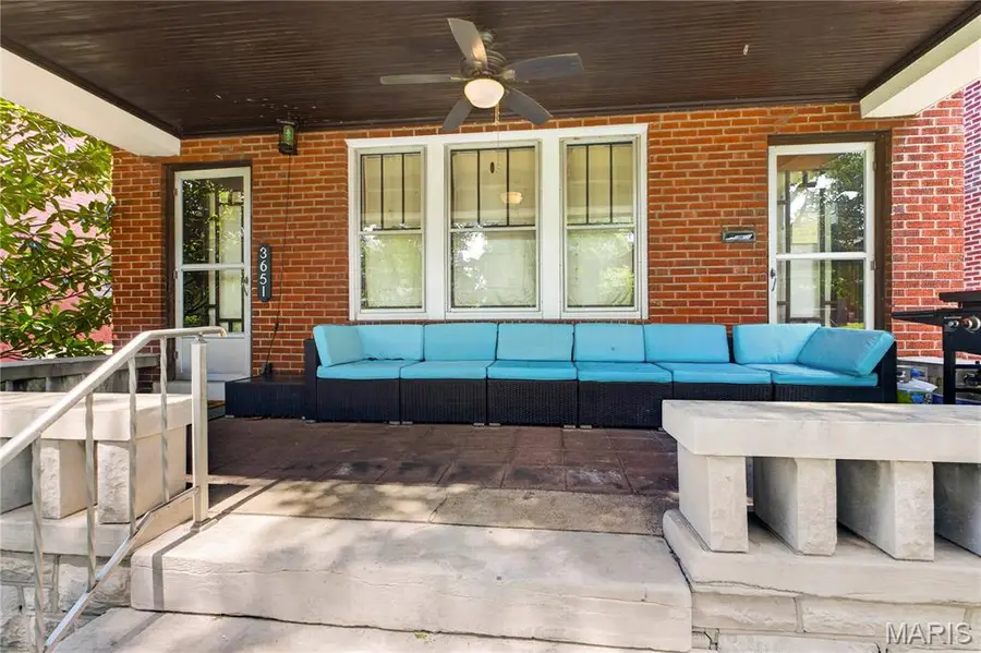 3651 Dover Place, Saint Louis, MO 63116 - #2