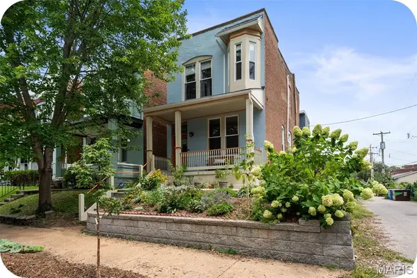2242 Oregon Avenue, St Louis, MO 63104