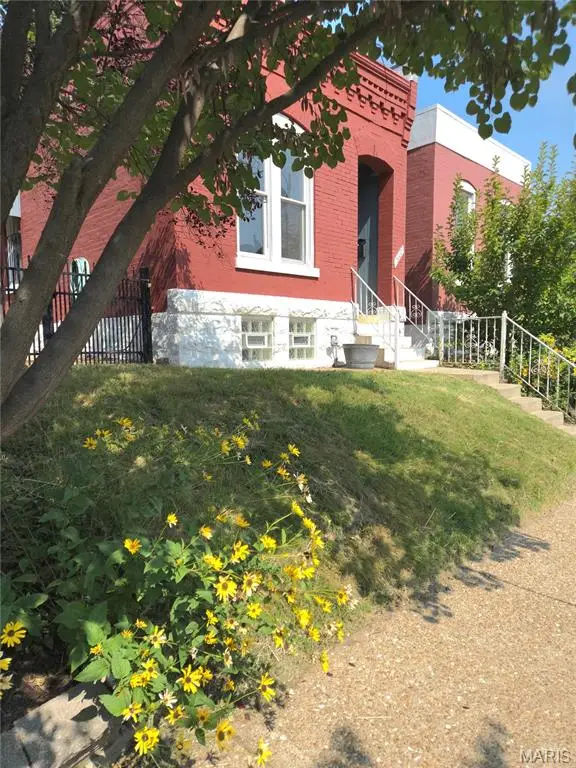 2607 Michigan Avenue, St Louis, MO 63118