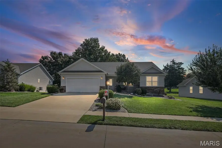 6409 Winter Court, Godfrey, IL 62035 - #2