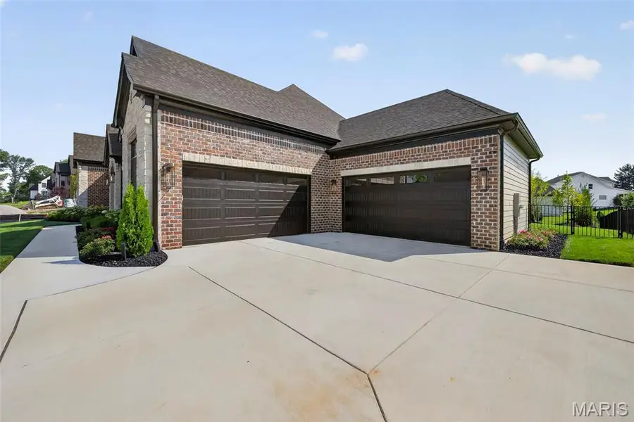 782 Schaeffers Grove, Chesterfield, MO 63005 - #3