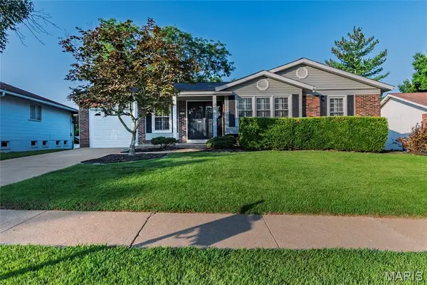 344 Novara Drive, Ballwin, MO 63021