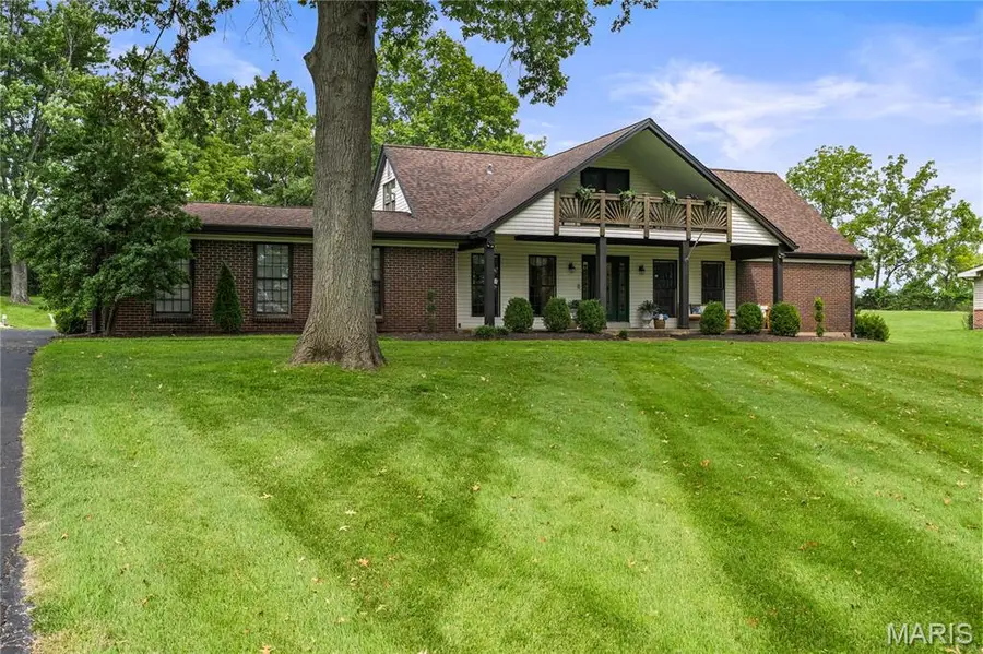 37 Beacon Hill Lane, Creve Coeur, MO 63141 - #2