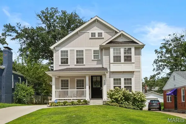 865 Fuhrmann Terrace, Glendale, MO 63122